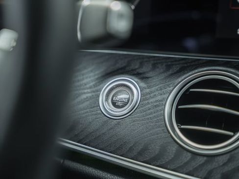 Used 2022 Mercedes-Benz E 350 4MATIC Sedan image 27