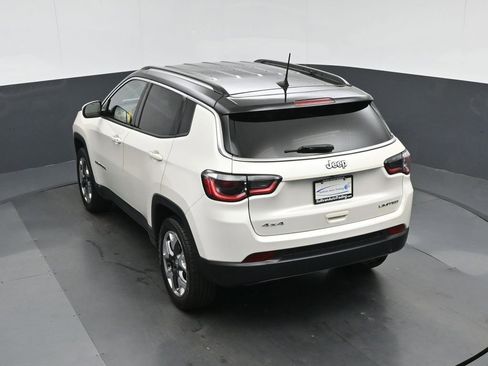 Used 2020 Jeep Compass Limited w/ Premium Lighting Group AWD/4WD image 56