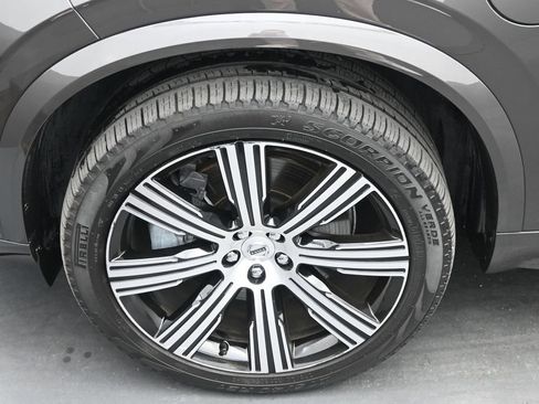 Certified 2024 Volvo XC90 T8 Ultimate w/ Protection Package Premier AWD/4WD image 4