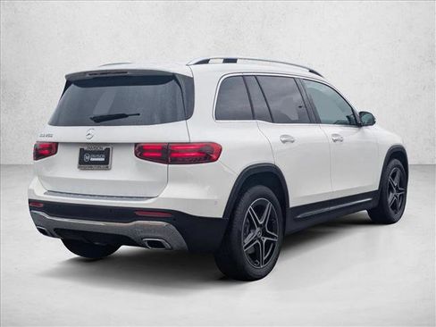 New 2026 Mercedes-Benz GLB 250 image 2