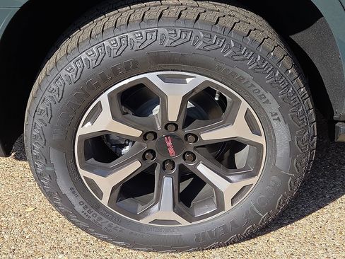 New 2026 GMC Yukon AT4 Ultimate image 6