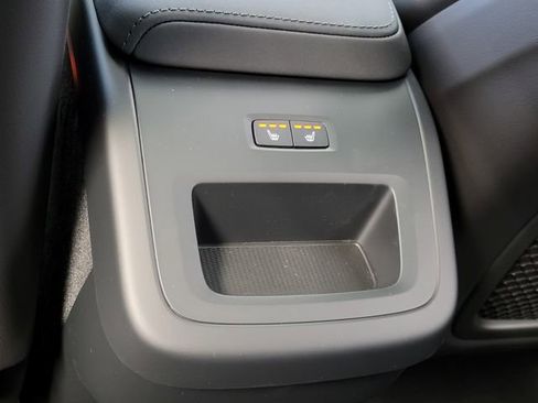 New 2026 Volvo XC60 B5 Plus w/ Protection Package Premier image 11