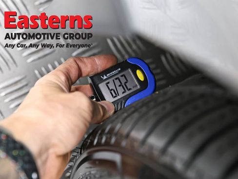 Used 2018 Tesla Model 3 Long Range AWD/4WD image 23