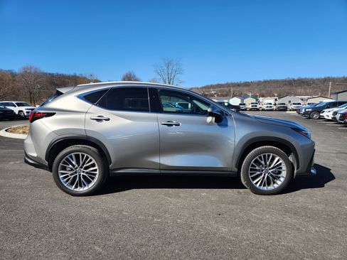 Used 2025 Lexus NX 350 AWD w/ Accessory Package (2T) image 19