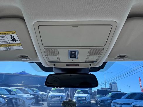 Used 2016 Land Rover Discovery Sport HSE image 26