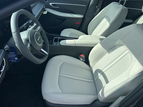 New 2026 Hyundai Sonata SEL FWD image 10