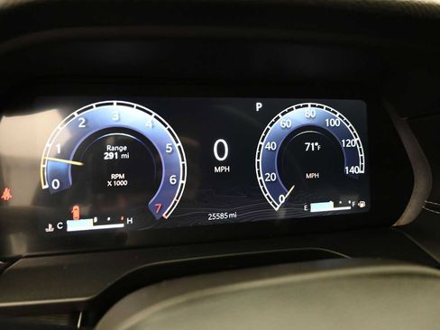 Used 2023 Jeep Grand Cherokee Laredo w/ Luxury Tech Group I AWD/4WD image 6