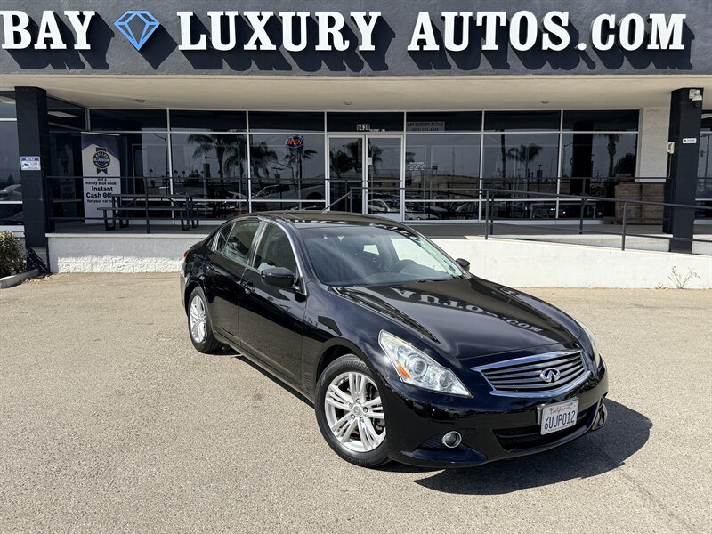 Used 2011 INFINITI G37 Journey w/ Premium Pkg RWD image 1