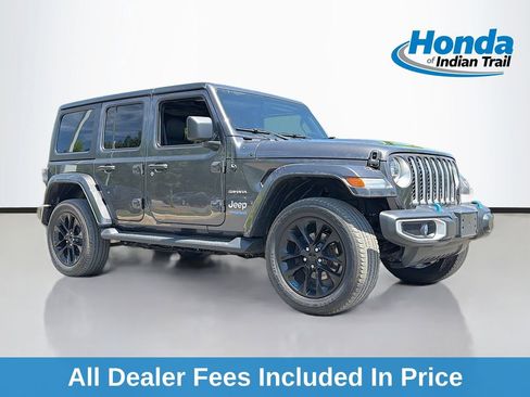 Used 2022 Jeep Wrangler Unlimited Sahara w/ Cold Weather Group AWD/4WD image 1