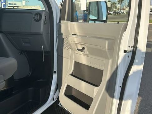 New 2026 Ford E-350 and Econoline 350 Super Duty w/ Power Equipment Group RWD image 16
