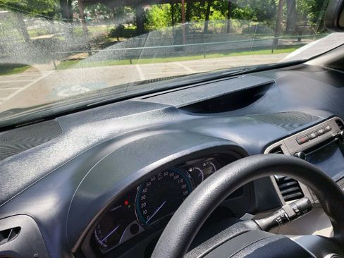 Used 2014 Toyota Venza LE AWD/4WD image 20