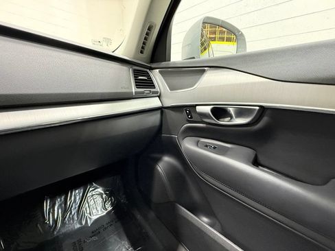Used 2024 Volvo XC90 B5 Core w/ Protection Package Premier AWD/4WD image 34
