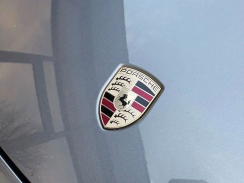 Used 2018 Porsche Cayenne image 30