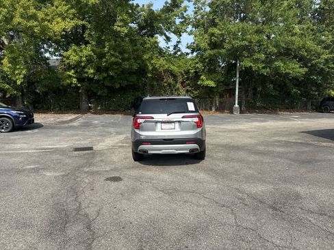 Used 2023 GMC Acadia SLE w/ Driver Convenience Package AWD/4WD image 6