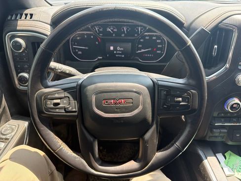 Used 2022 GMC Sierra 3500 AT4 w/ AT4 Preferred Package AWD/4WD image 12