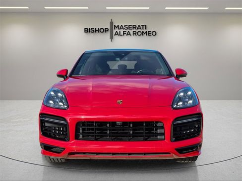 Used 2023 Porsche Cayenne GTS image 2