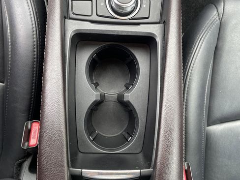 Used 2018 MAZDA MAZDA3 Touring image 28