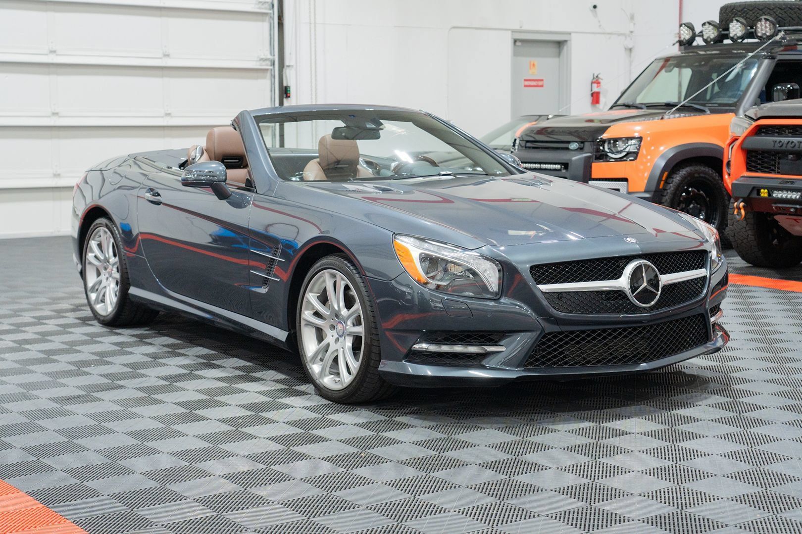 Used 2013 Mercedes-Benz SL 550 image 11