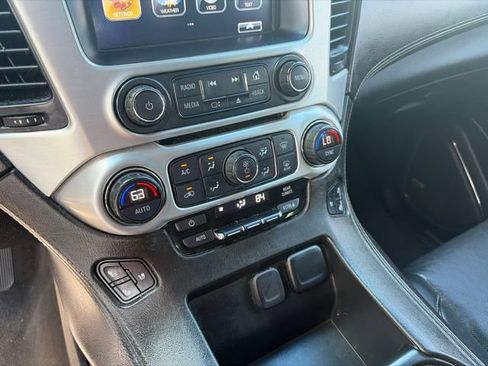 Used 2019 GMC Yukon SLT w/ Graphite Performance Edition AWD/4WD image 24