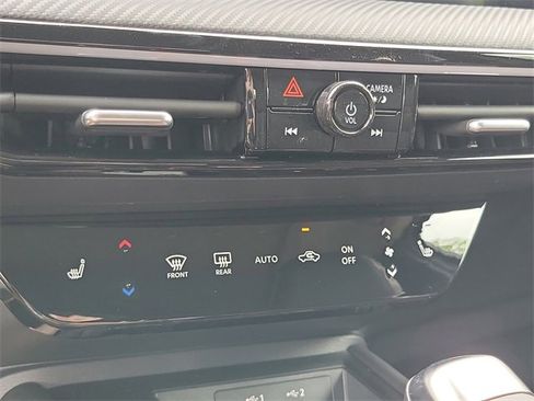 New 2025 Nissan Kicks SR w/ SR Premium Package image 13