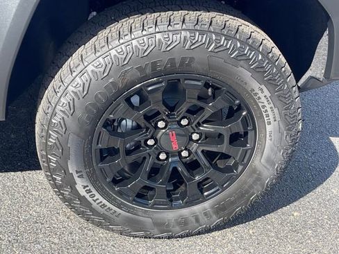 New 2026 GMC Canyon Elevation w/ Convenience Package image 27