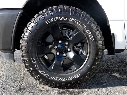 Used 2025 RAM 1500 Classic Warlock image 10