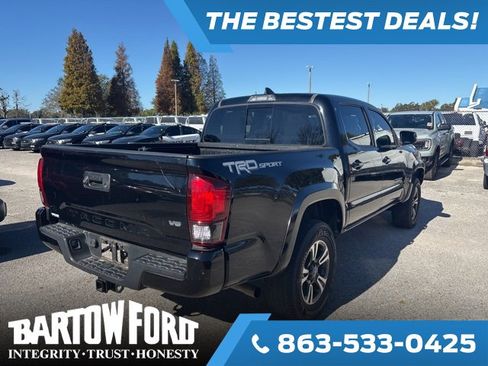 Used 2018 Toyota Tacoma SR5 image 5