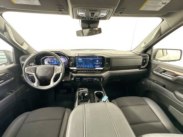 Used 2024 Chevrolet Silverado 1500 RST w/ Convenience Package II AWD/4WD image 3
