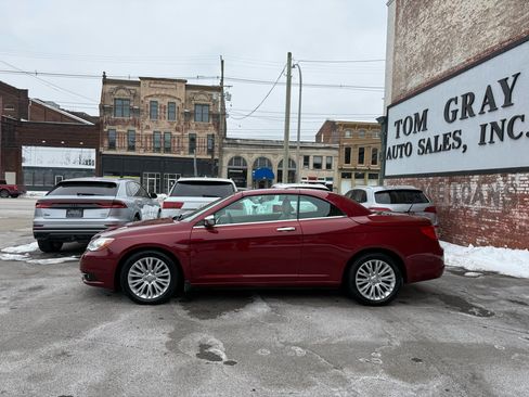 Used 2013 Chrysler 200 Limited image 10