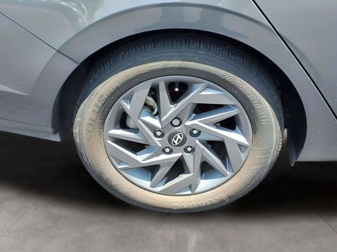 Certified 2024 Hyundai Elantra SEL FWD image 20