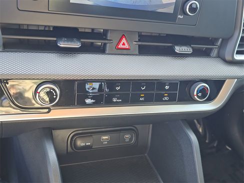 Certified 2023 Kia Sportage LX image 28