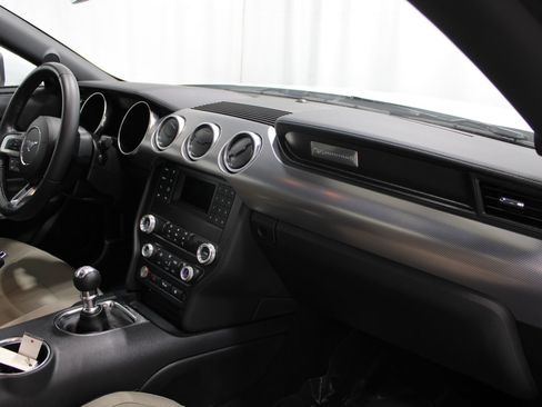 Used 2021 Ford Mustang GT RWD image 20
