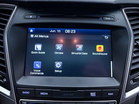Used 2018 Hyundai Santa Fe Sport FWD image 20