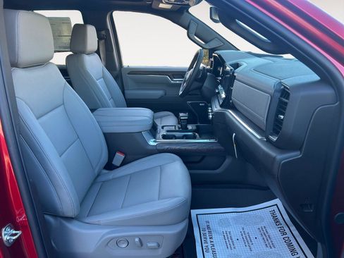 New 2026 GMC Sierra 1500 SLT w/ SLT Premium Package image 15