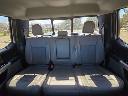 Certified 2019 Ford F150 Lariat w/ Equipment Group 502A Luxury image 20