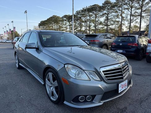 Used 2010 Mercedes-Benz E 350 Sedan image 2