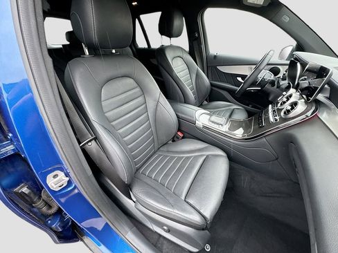 Used 2022 Mercedes-Benz GLC 43 AMG 4MATIC image 36