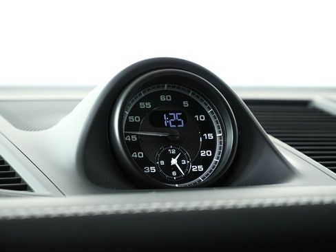 New 2026 Porsche Macan S image 18