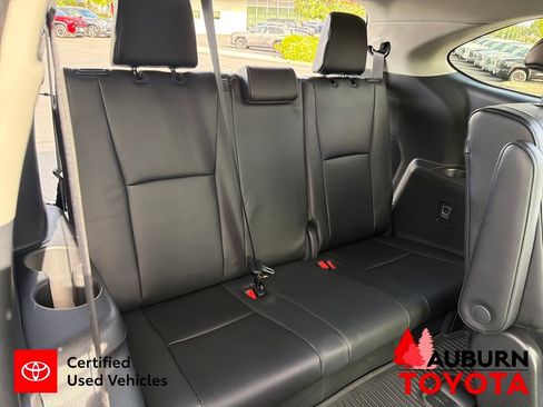 Certified 2026 Toyota Highlander Limited image 23