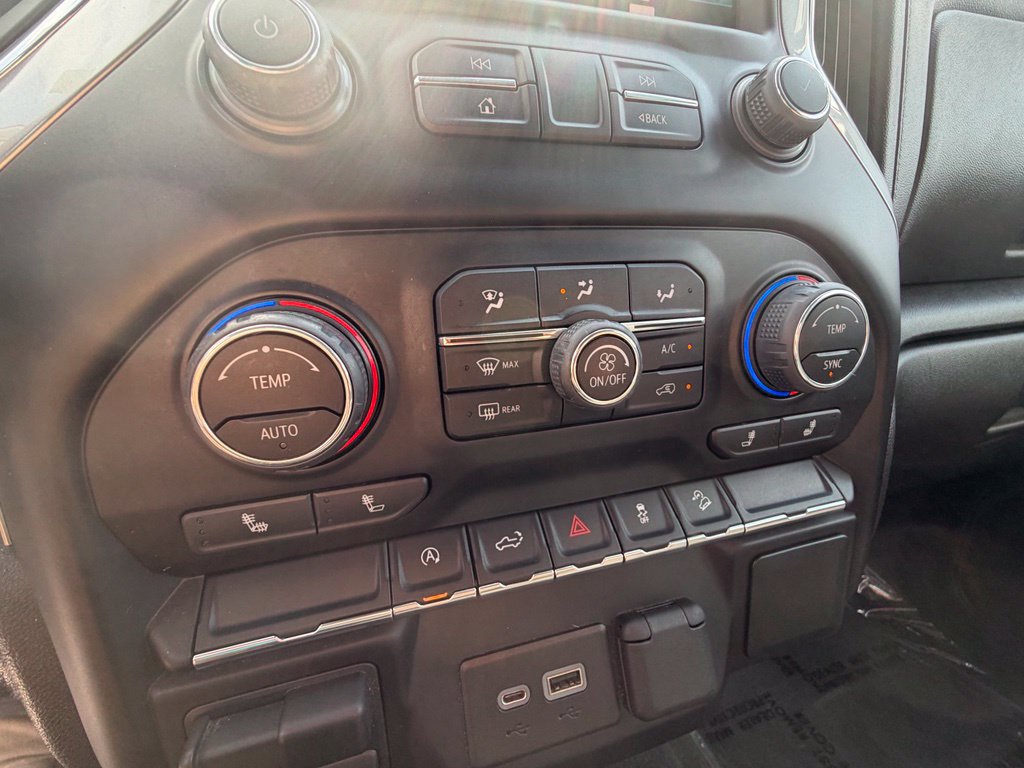Used 2022 Chevrolet Silverado 1500 RST AWD/4WD image 22