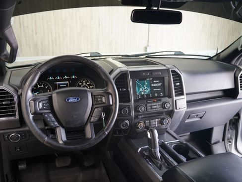 Used 2017 Ford F150 XLT w/ Equipment Group 302A Luxury AWD/4WD image 11