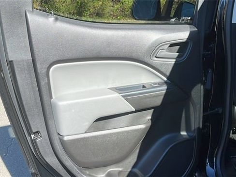 Used 2021 Chevrolet Colorado W/T w/ WT Convenience Package image 18
