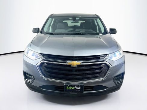 Used 2019 Chevrolet Traverse LS FWD image 2