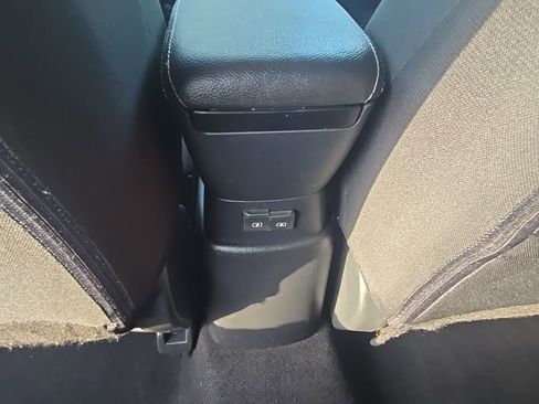 Used 2021 Nissan Versa S image 26