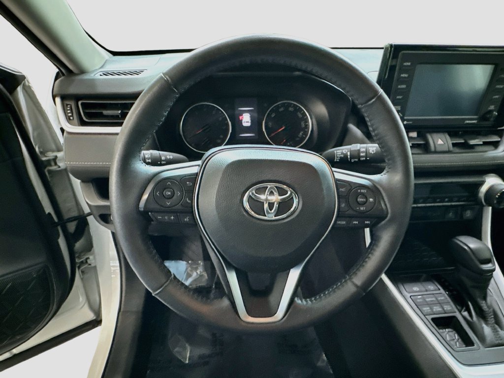Used 2020 Toyota RAV4 XLE w/ XLE Grade Weather Package AWD/4WD image 11