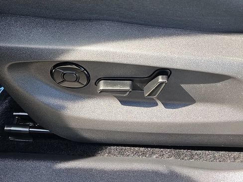 Certified 2026 Volkswagen Tiguan SE AWD/4WD image 22