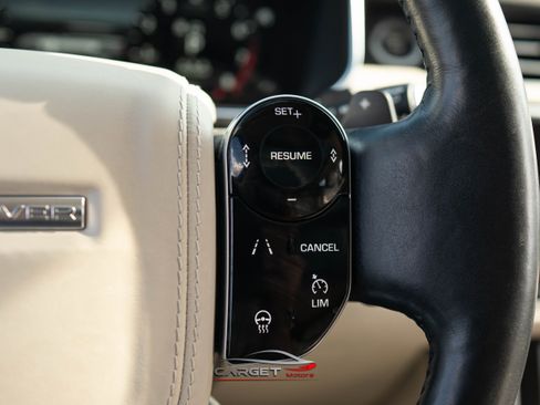 Used 2019 Land Rover Range Rover Long Wheelbase Supercharged image 27