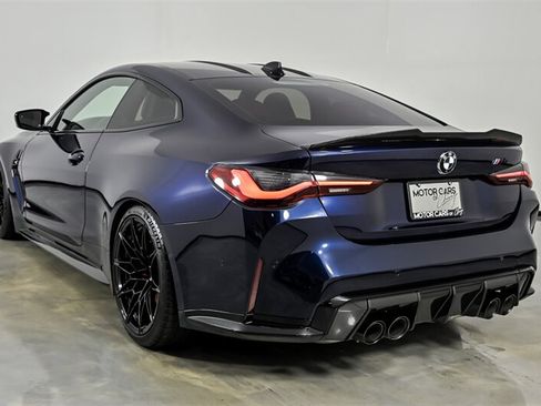Used 2022 BMW M4 Coupe w/ M Carbon Exterior Package RWD image 7