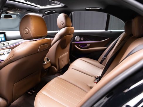 Used 2018 Mercedes-Benz E 300 4MATIC w/ Premium 1 Package image 50