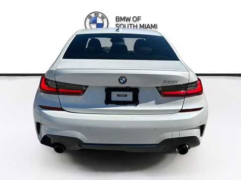 Used 2022 BMW 330i Sedan w/ M Sport Package image 6